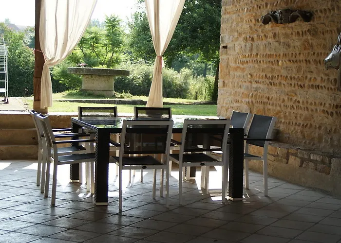 לינה וארוחת בוקר Le Moulin De Champagne