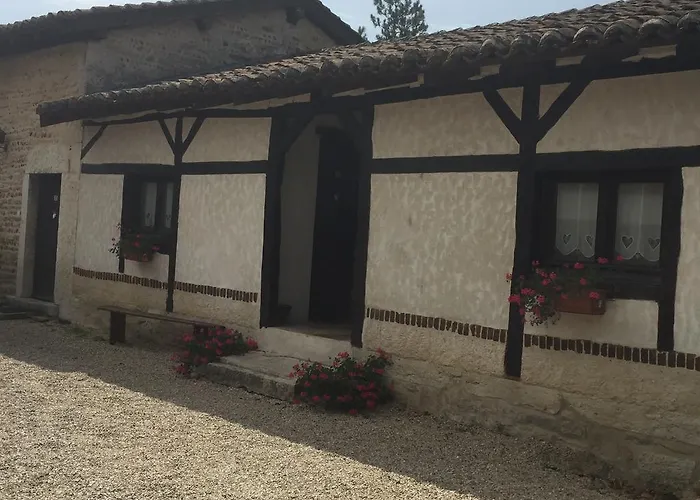 Le Moulin De Champagne לינה וארוחת בוקר 3*